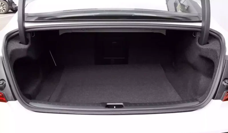 
								Volvo XC90 full									