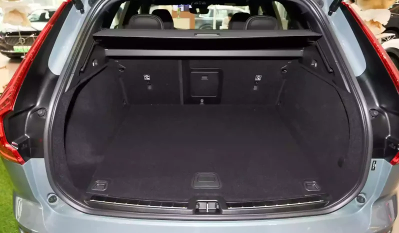 
								Volvo XC60 full									