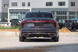
										Hongqi H5 full									