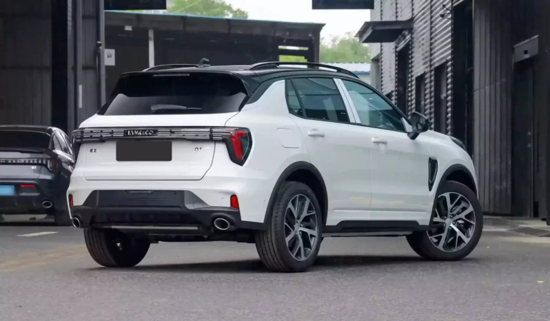
								Lynk & Co 01 full									