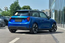 
										MINI Cooper EV full									