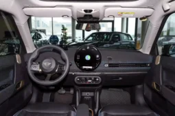
										MINI Cooper EV full									